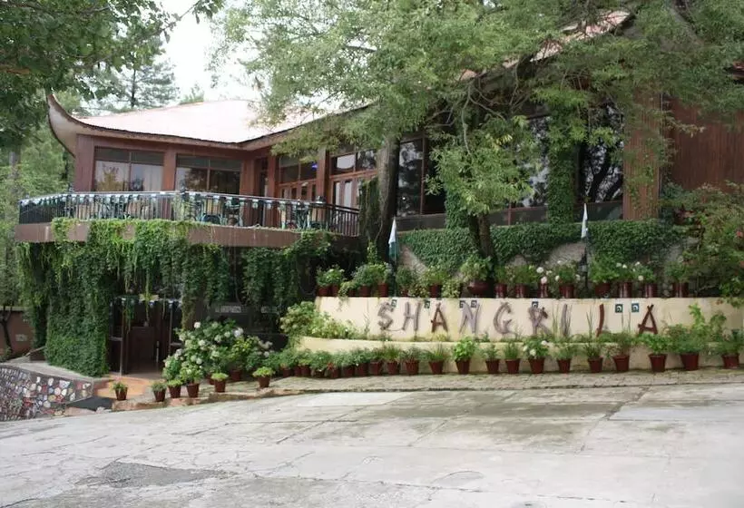Shangrila Resort Hotel Murree