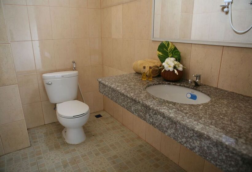 פנסיון Alisa Guesthouse