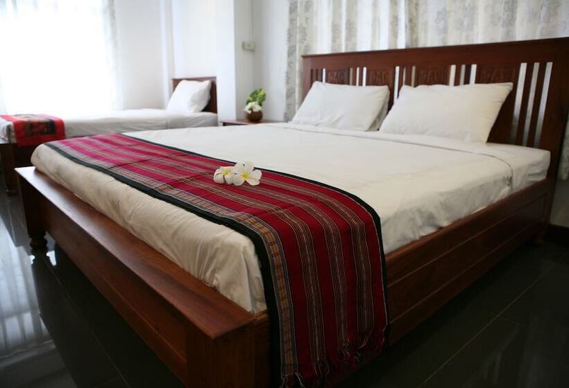 פנסיון Alisa Guesthouse