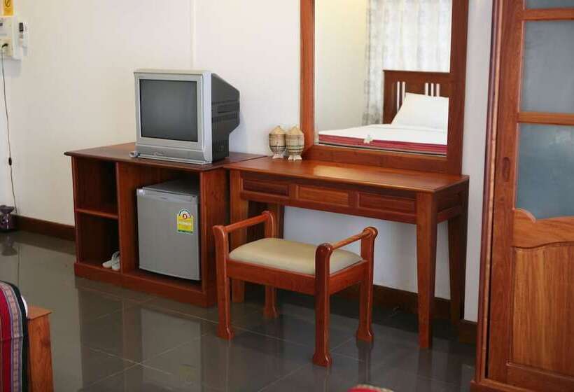 פנסיון Alisa Guesthouse