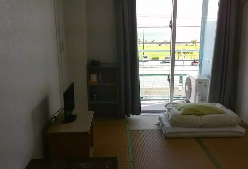 ペンション Minshuku Kumejima Bekkan