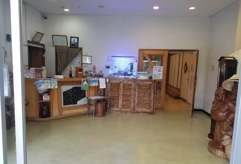 ペンション Minshuku Kumejima Bekkan