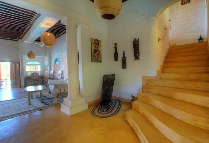 پانسیون Swahili House