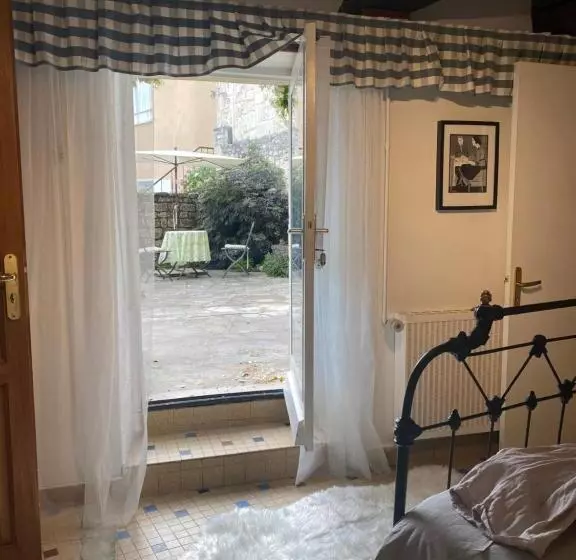 ベッドアンドブレックファースト The Wild Geese