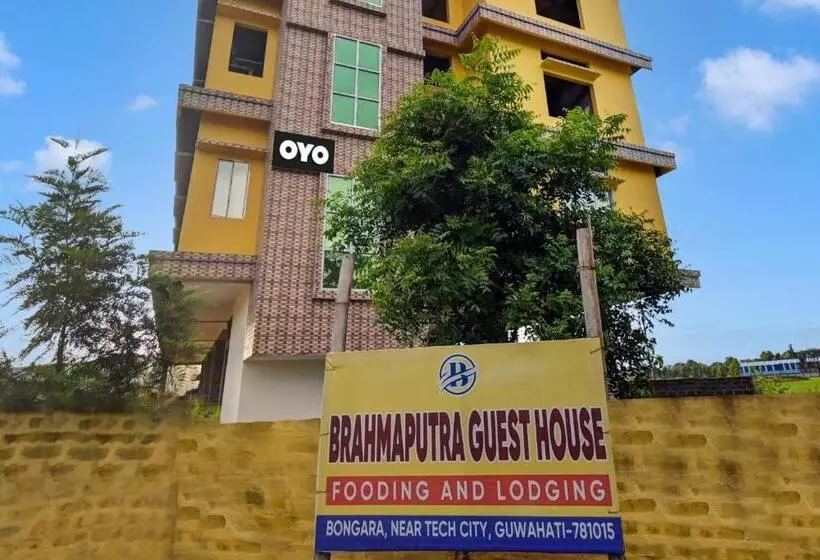 ホテル Oyo Flagship 81402 The Brahmaputra Homestay