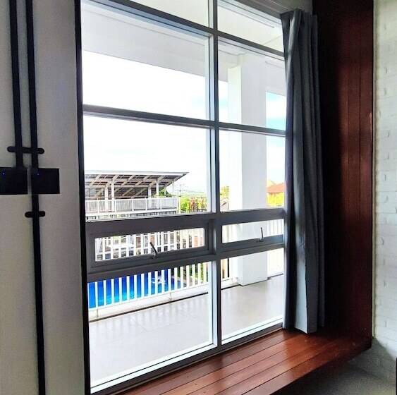 Отель Smaranala