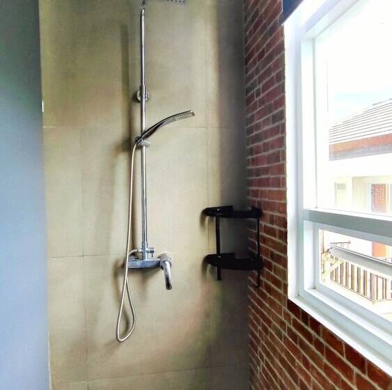 Отель Smaranala