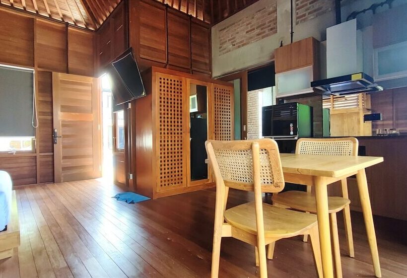 Отель Smaranala