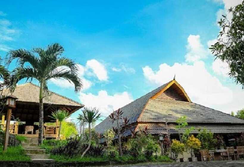 Отель & Villa Bukit Indah Saumlaki By Legreen