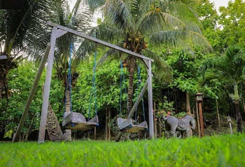 Отель & Villa Bukit Indah Saumlaki By Legreen