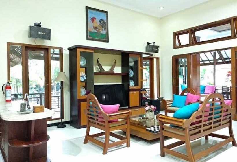 Отель & Villa Bukit Indah Saumlaki By Legreen