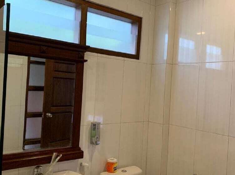 Отель & Villa Bukit Indah Saumlaki By Legreen