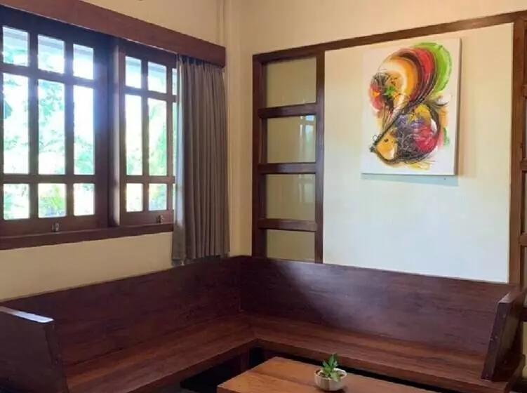 ホテル & Villa Bukit Indah Saumlaki By Legreen