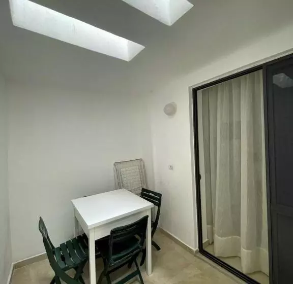 پانسیون Villa Tusha