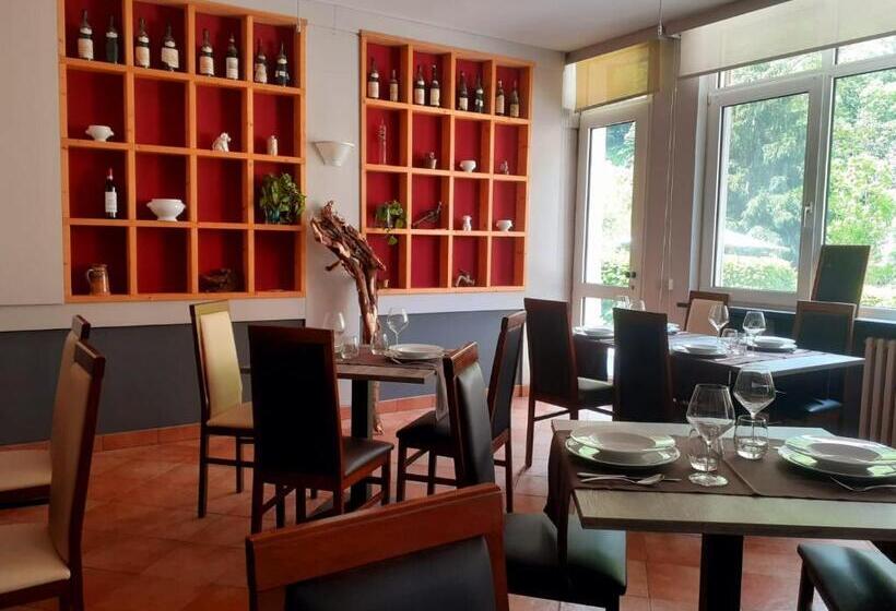 Отель Locanda Ostu Di San Giacu