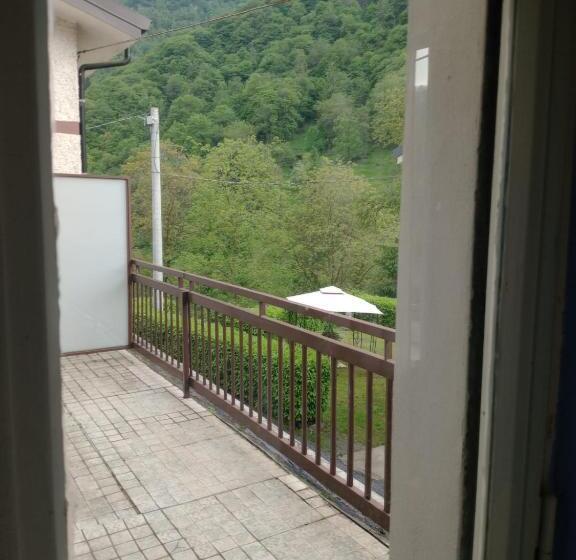 Отель Locanda Ostu Di San Giacu