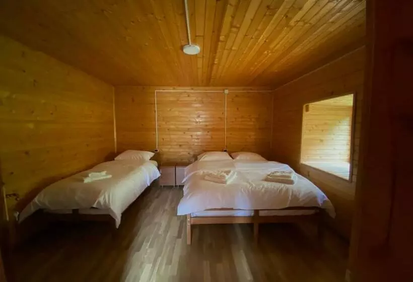 ペンション Guesthouse Rexhepi, Valbonë