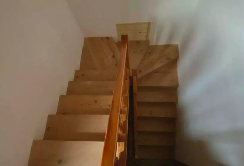 ペンション Guesthouse Rexhepi, Valbonë