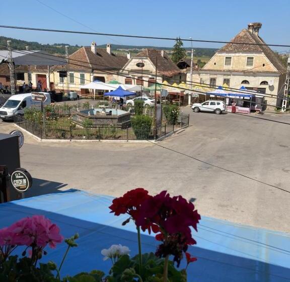 פנסיון , La Maison Concordia