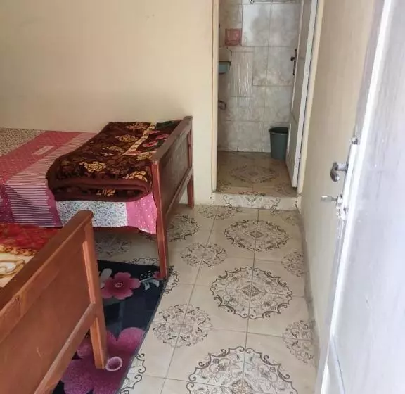 تختخواب و صبحانه Abu Salem Garden  كرم ابو سالم