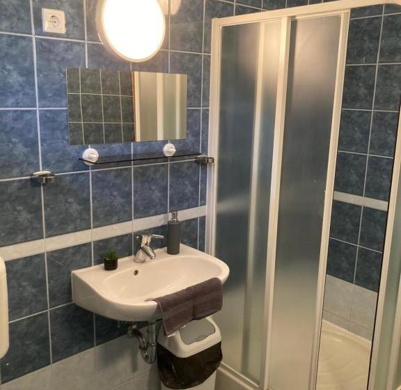 צימר Kancsal Harcsa Panzió és Halászcsárda