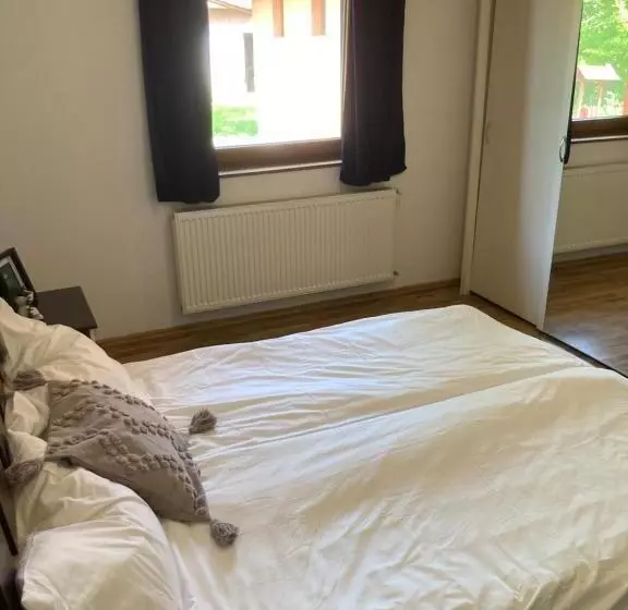 Aamiaismajoitus (B&B) Kancsal Harcsa Panzió és Halászcsárda