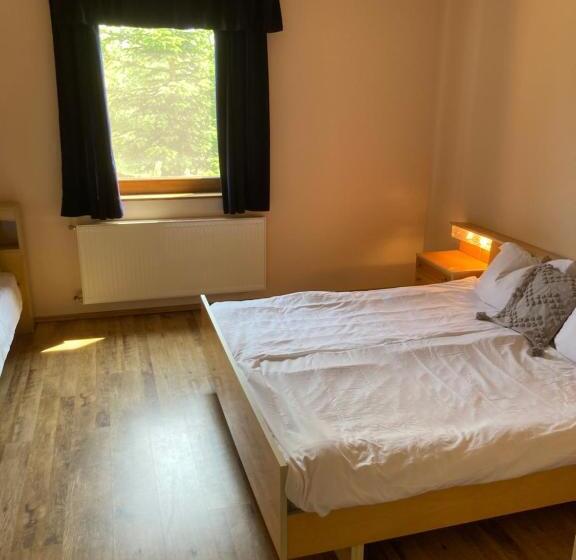 צימר Kancsal Harcsa Panzió és Halászcsárda