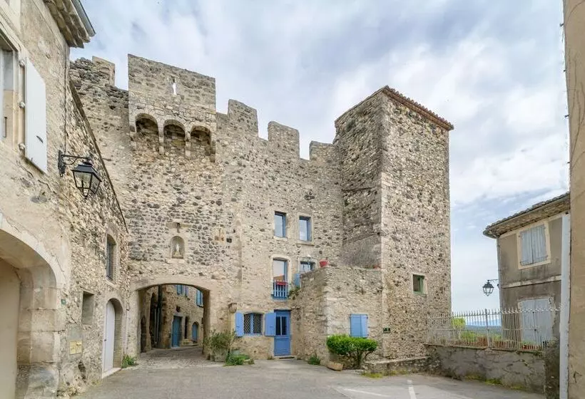 Aamiaismajoitus (B&B) La Tour Des Remparts