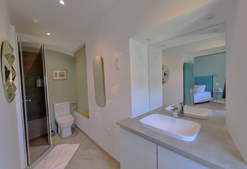 مبيت وإفطار La Tour Des Remparts