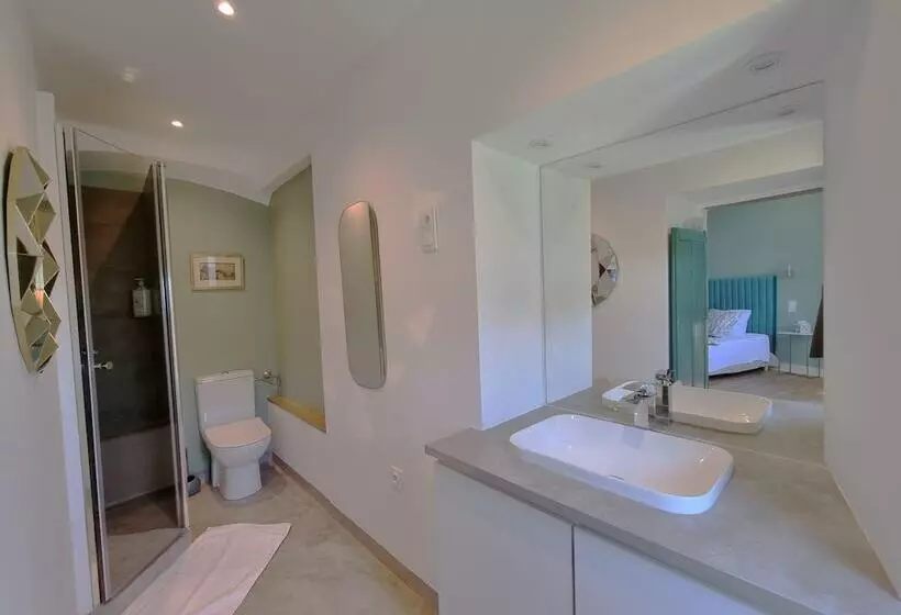 Aamiaismajoitus (B&B) La Tour Des Remparts