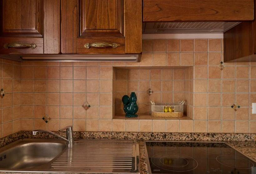 בית מלון כפרי Antichi Palmenti   Alloro