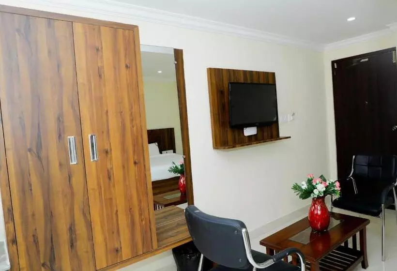 Hotelli Cnr Residency, Madanapalle