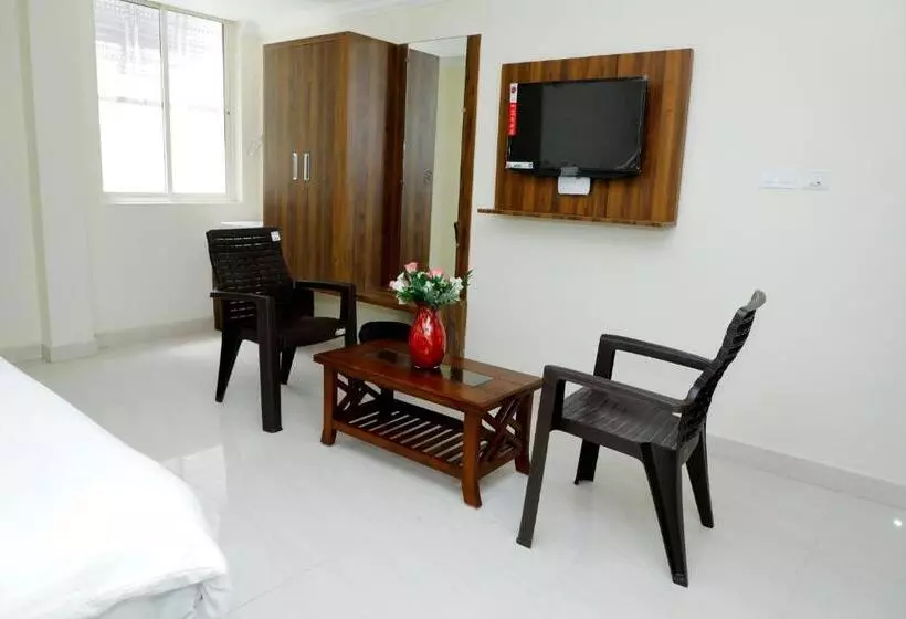 Hotelli Cnr Residency, Madanapalle