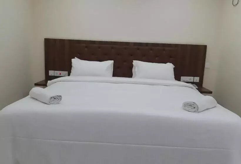 Hotelli Cnr Residency, Madanapalle