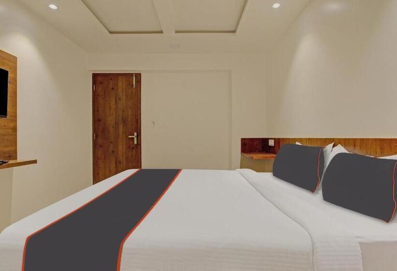 Hotel Collection O Abhishek Executive