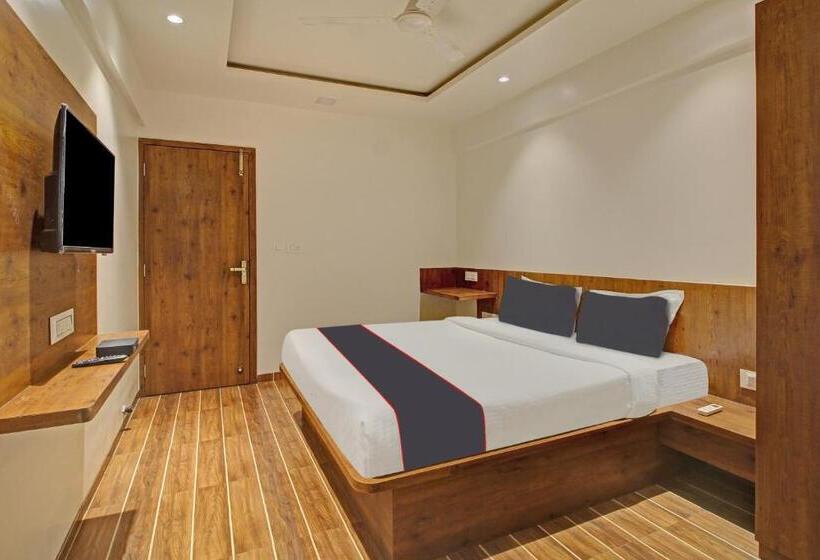 Hotel Collection O Abhishek Executive