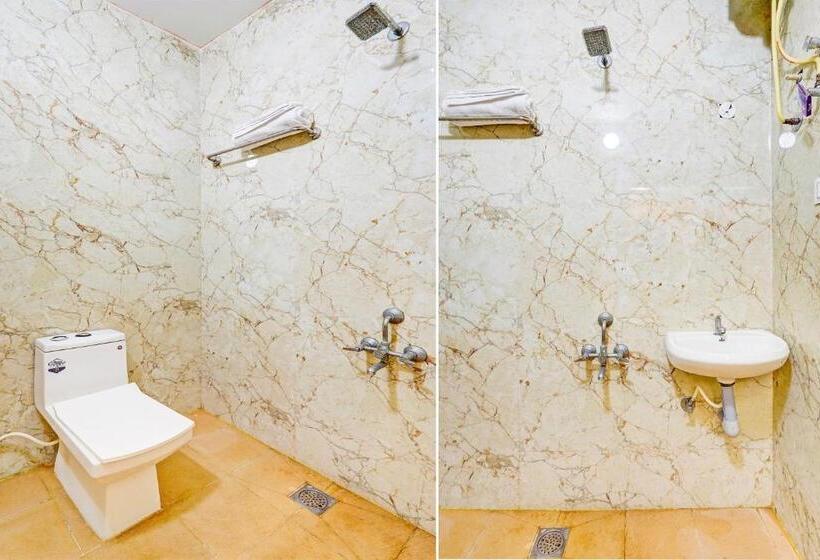 Hotel Collection O Eswar Residency