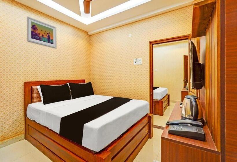Hotel Collection O Eswar Residency