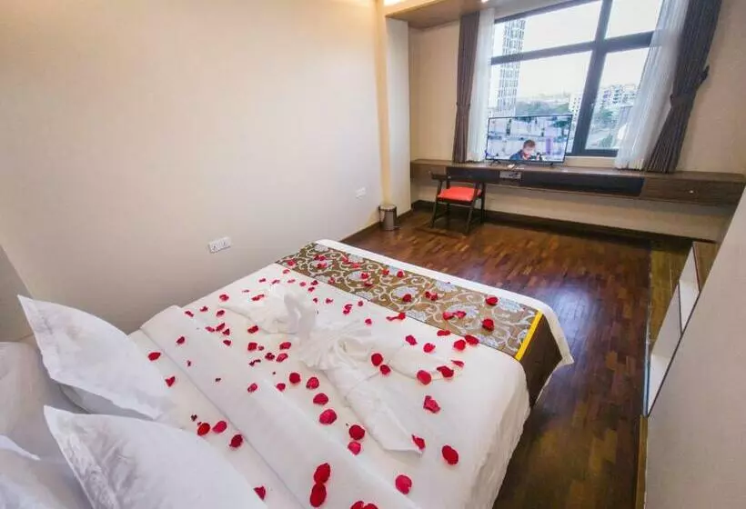 هتل Keio Yangon
