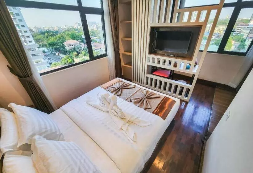 هتل Keio Yangon