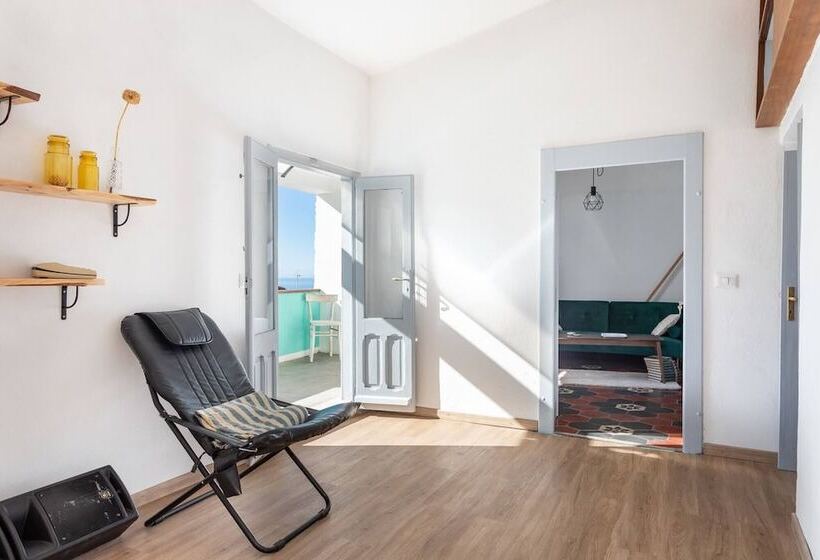 بنسيون Room In Guest Room   Domomea   Camera Ambrosia