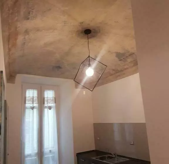 ベッドアンドブレックファースト Gusterhouse