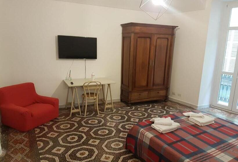 تختخواب و صبحانه Gusterhouse