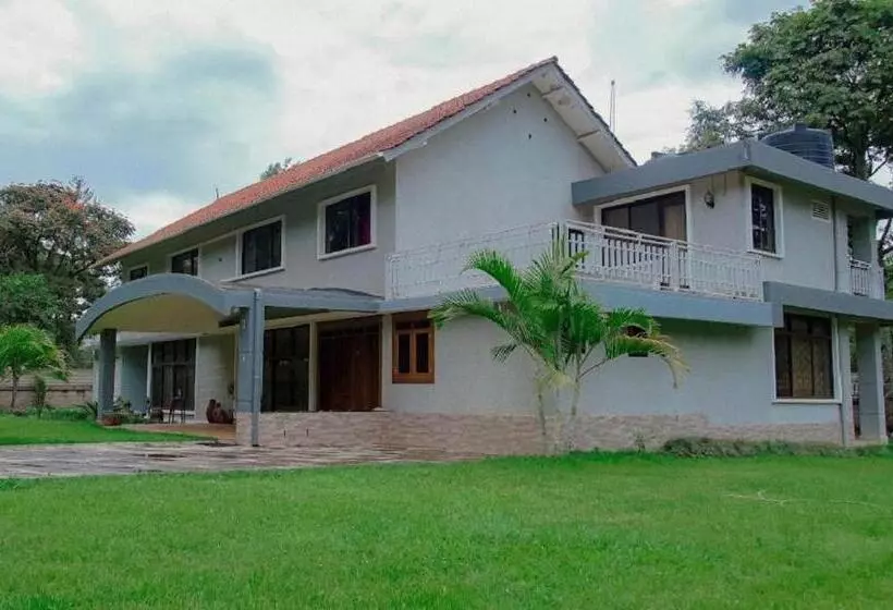 ベッドアンドブレックファースト Nyumbani Palace Arusha