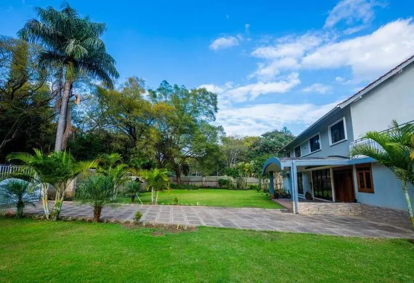 ベッドアンドブレックファースト Nyumbani Palace Arusha