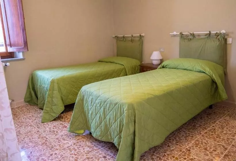 ホテル Agriturismo Irto Colle