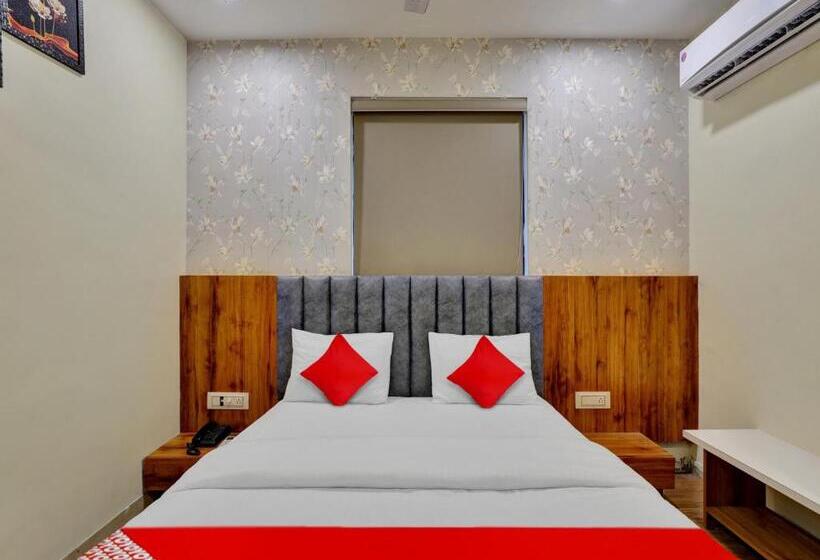 Hotel Oyo Flagship 81252  Vr Inn