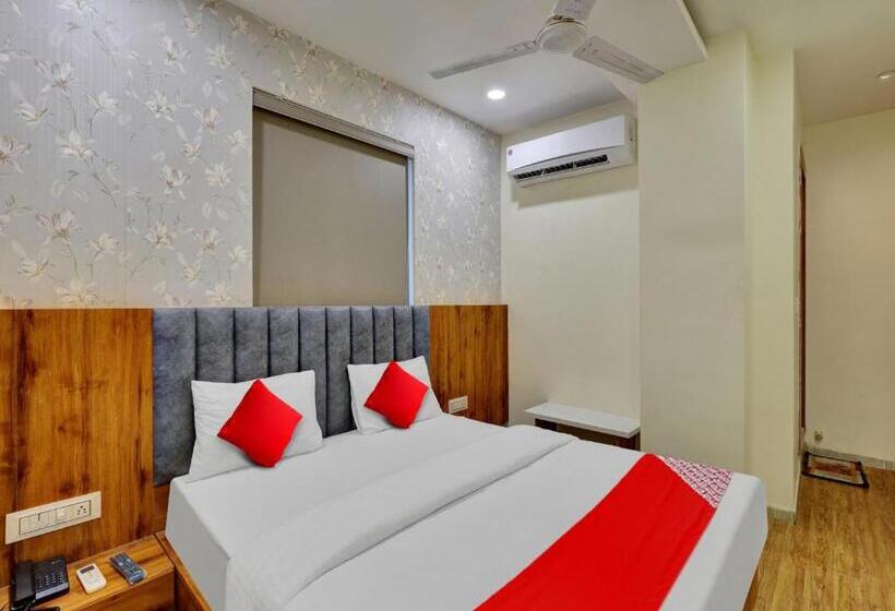 Hotel Oyo Flagship 81252  Vr Inn