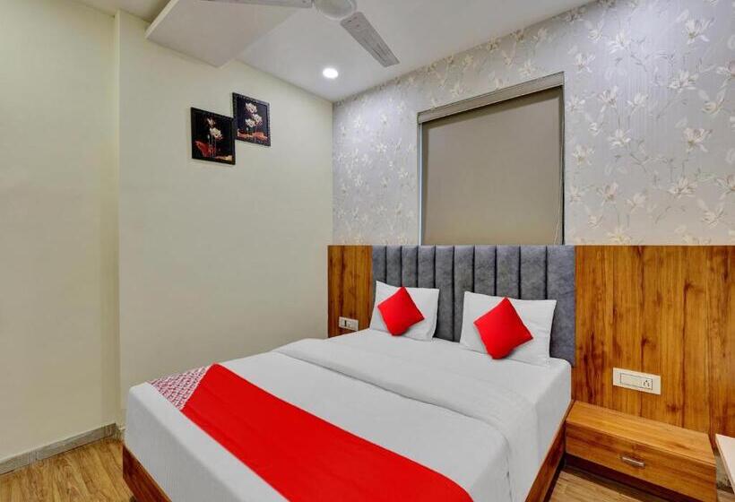 Hotel Oyo Flagship 81252  Vr Inn