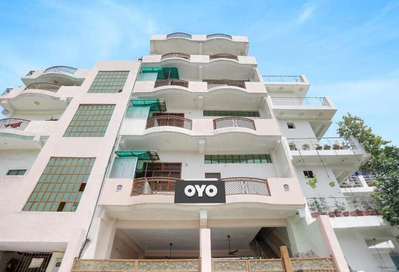 Hotel Oyo Flagship 81292 Love To Serve Oyo